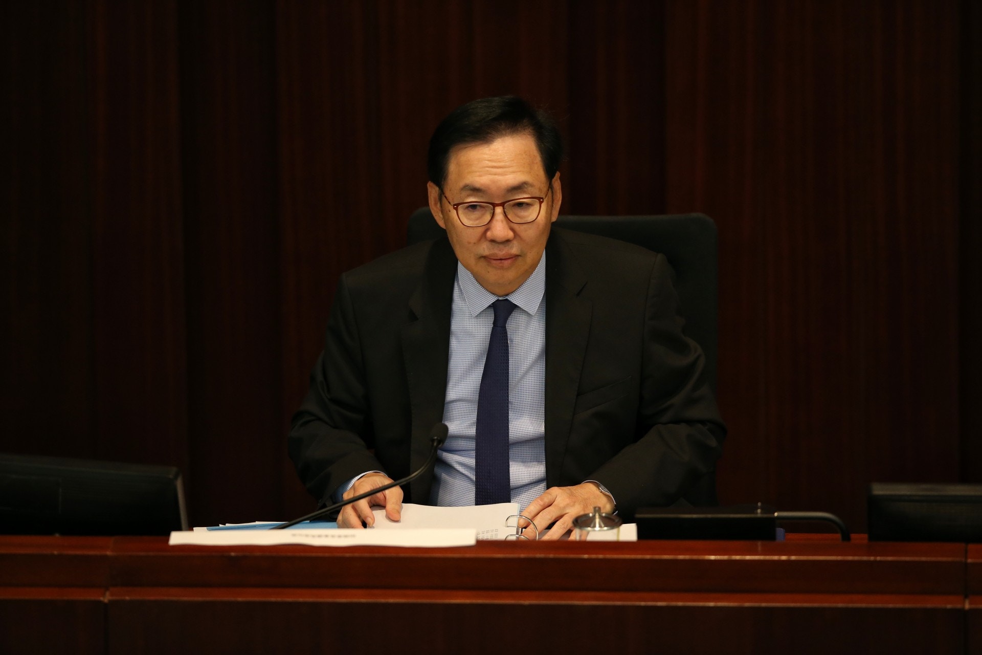 【立法會】財會續討論應否傳召官員 郭家麒斥陳健波「太監」