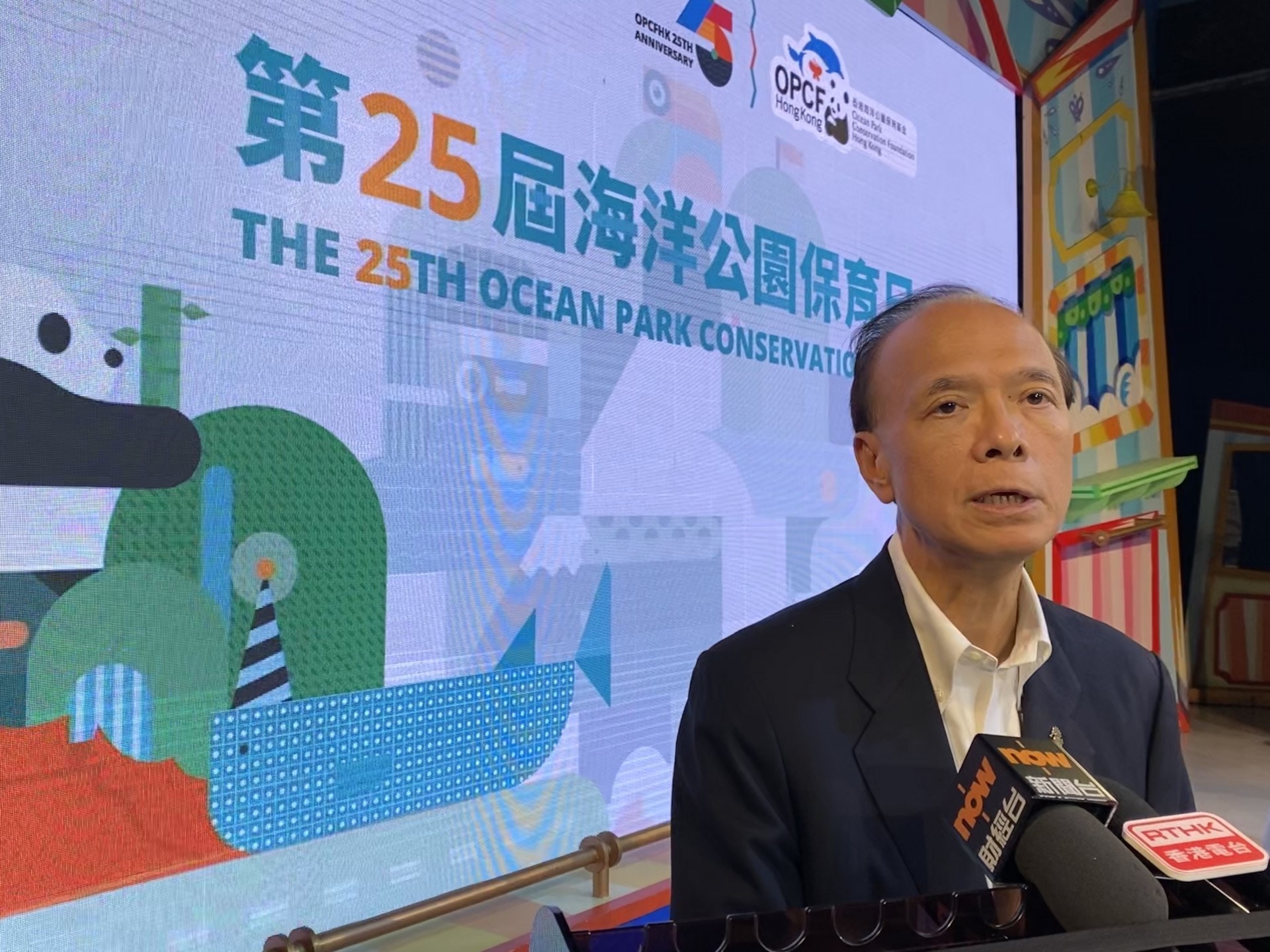 今日(10日)海洋公園行政總裁李繩宗表示,12月已將建議書交給政府,並會排在1月20日在立法會審議。(麥凱恩攝) 今日(10日)海洋公園行政總裁李繩宗表示,12月已將建議書交給政府,並會排在1月20日在立法會審議。(麥凱恩攝)