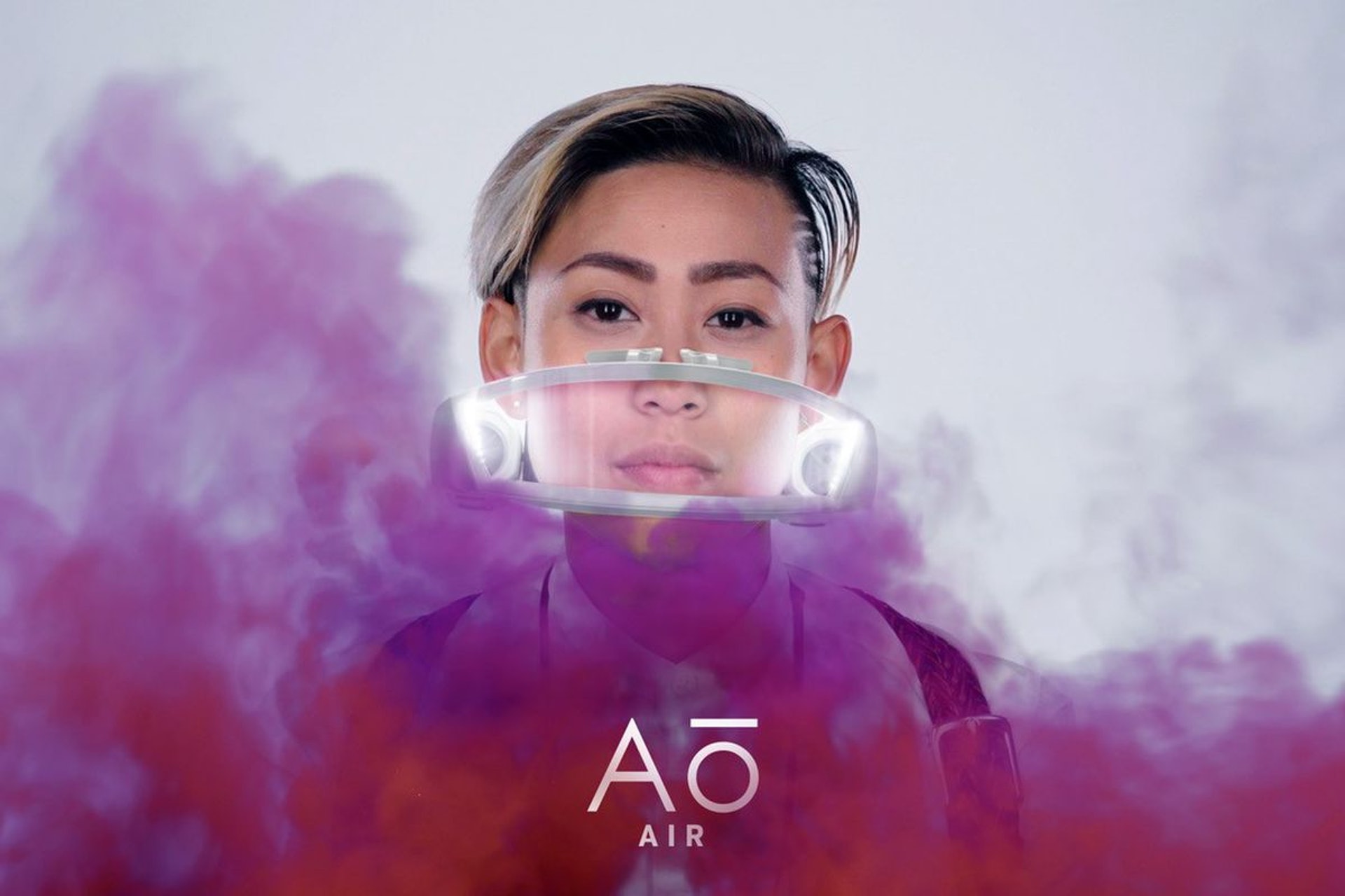 最近Aō Air推出一款外型帶點科幻感的新型口罩Atmos Faceware,指能有效對抗細菌及日益嚴峻的空氣污染問題。(Aō Air) 最近Aō Air推出一款外型帶點科幻感的新型口罩Atmos Faceware,指能有效對抗細菌及日益嚴峻的空氣污染問題。(Aō Air)