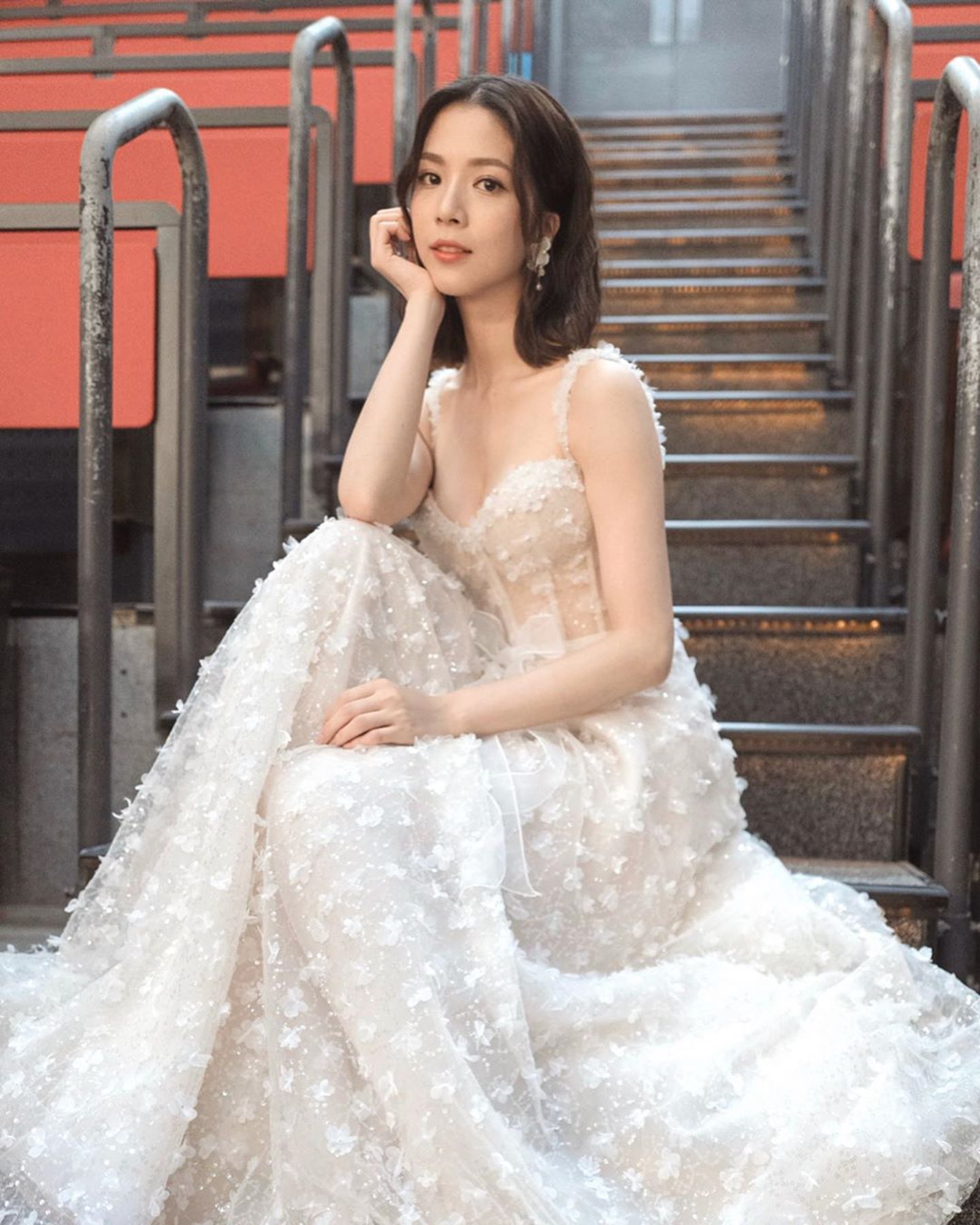 有「中大校花」之稱的陳曉華(Hera)氣質出眾,深受網民歡迎。(IG@herachann) 有「中大校花」之稱的陳曉華(Hera)氣質出眾,深受網民歡迎。(IG@herachann)