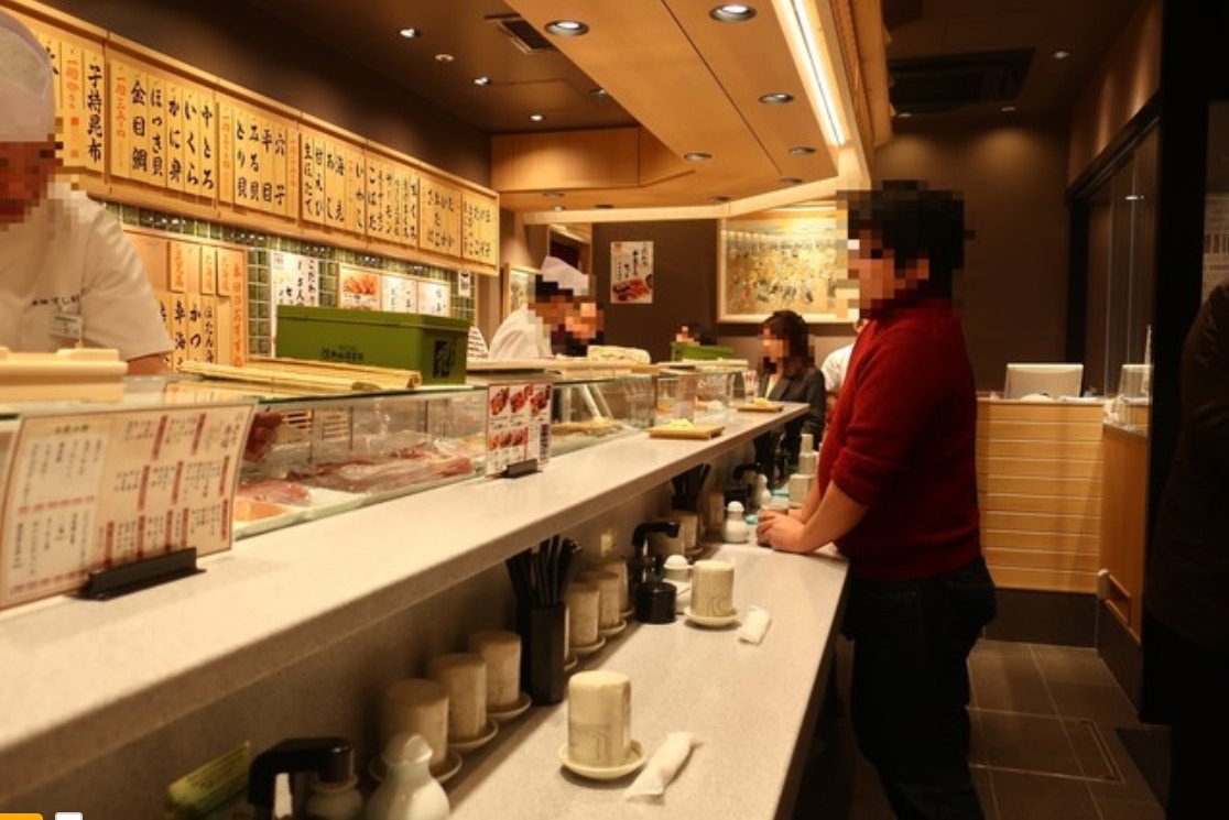 日本立食文化 冇得坐反而更受歡迎在車站月台品嚐懷舊拉麵樂趣
