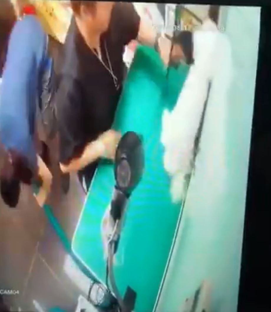 大埔一寵物美容師涉虐打狗隻。 大埔一寵物美容師涉虐打狗隻。