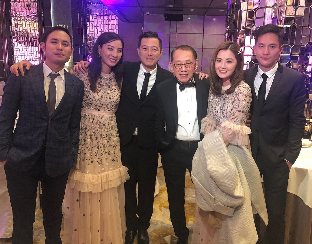 兩人以往常孖住出席好友聚會，好姊妹阿嬌結婚時更帶上了Anthony出席。(yumiko.chengy@IG)