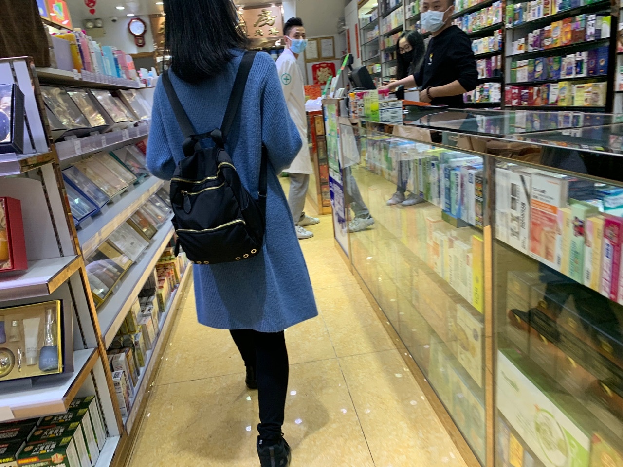 1月22日，澳門公布確診首宗武漢肺炎，多間藥房都沒有口罩發售。（王潔恩攝）