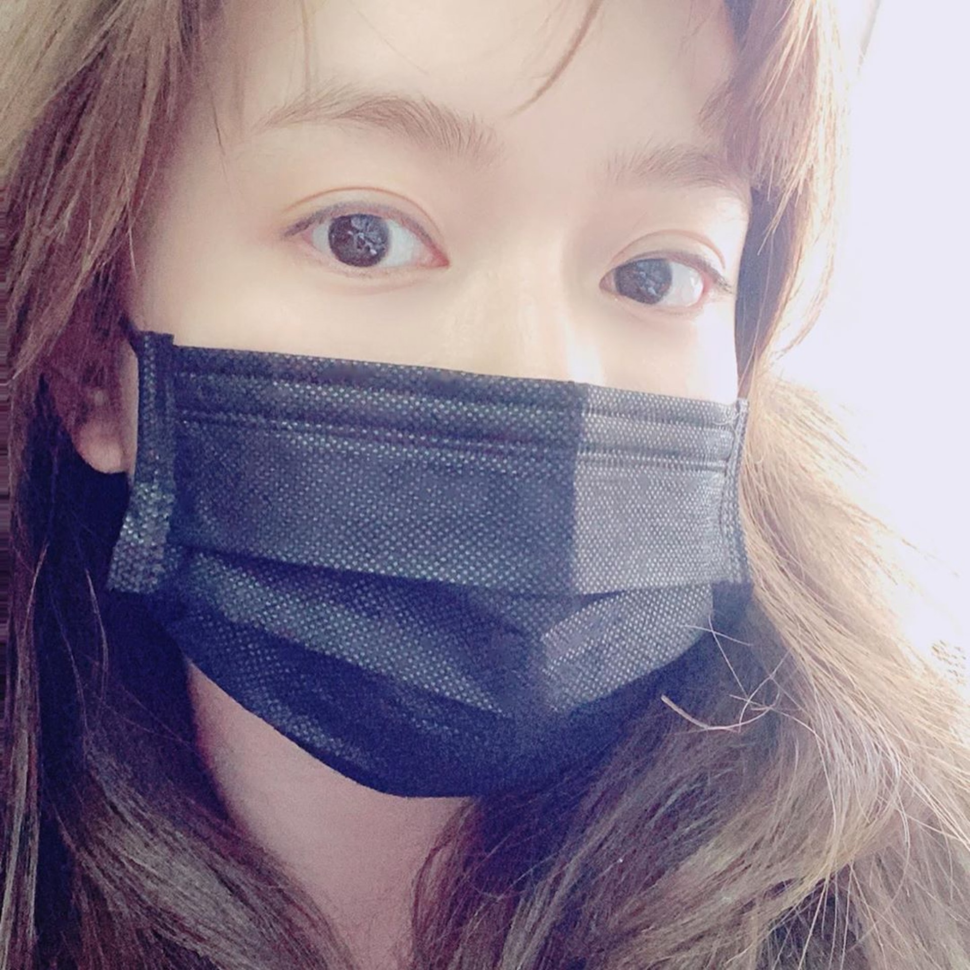 𡃁模Rainbow上載了自己戴口罩的照片。(IG@annabella_woo) 𡃁模Rainbow上載了自己戴口罩的照片。(IG@annabella_woo)