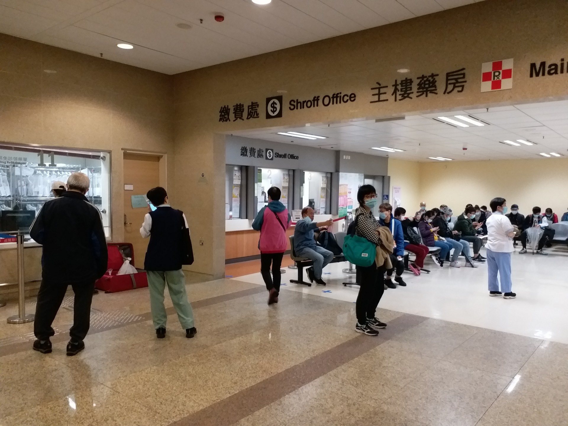 【武漢肺炎】威院急症室人流稀疏　覆診市民：醫護都係為香港好
