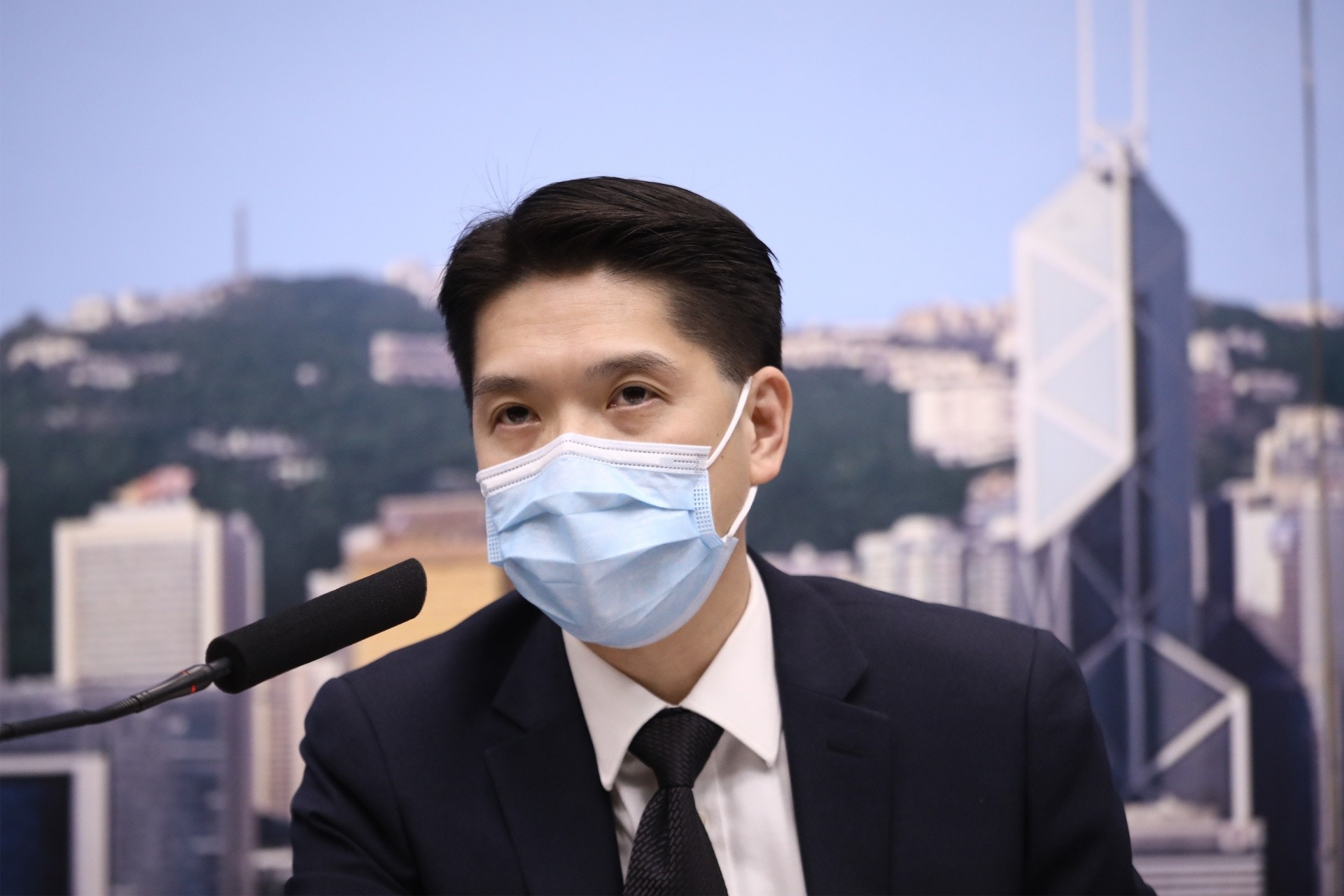 2月4日，劉家獻指首宗死亡個案情況急轉差，會交死因裁判官調查。(盧翊銘攝)