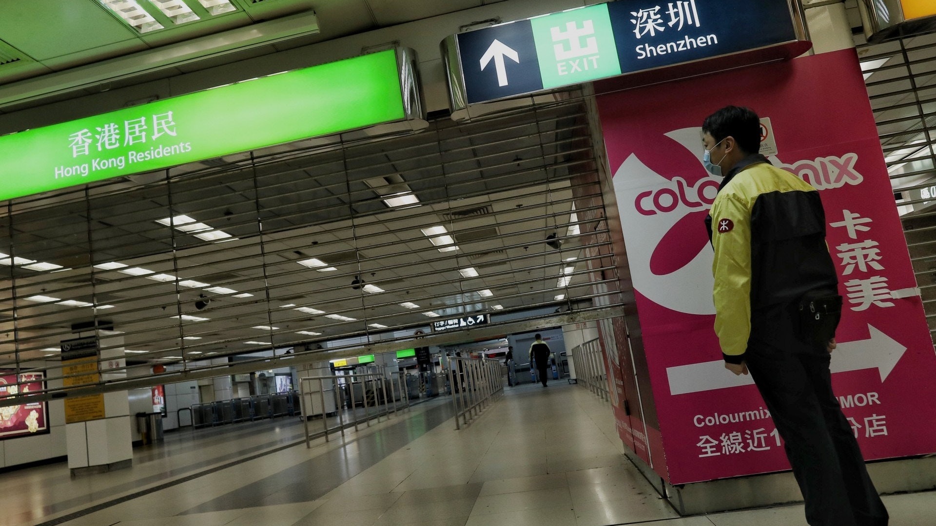 【武漢肺炎】保安局短訊提醒餘五個客運關口 貨物不受影響 【武漢肺炎】保安局短訊提醒餘五個客運關口 貨物不受影響