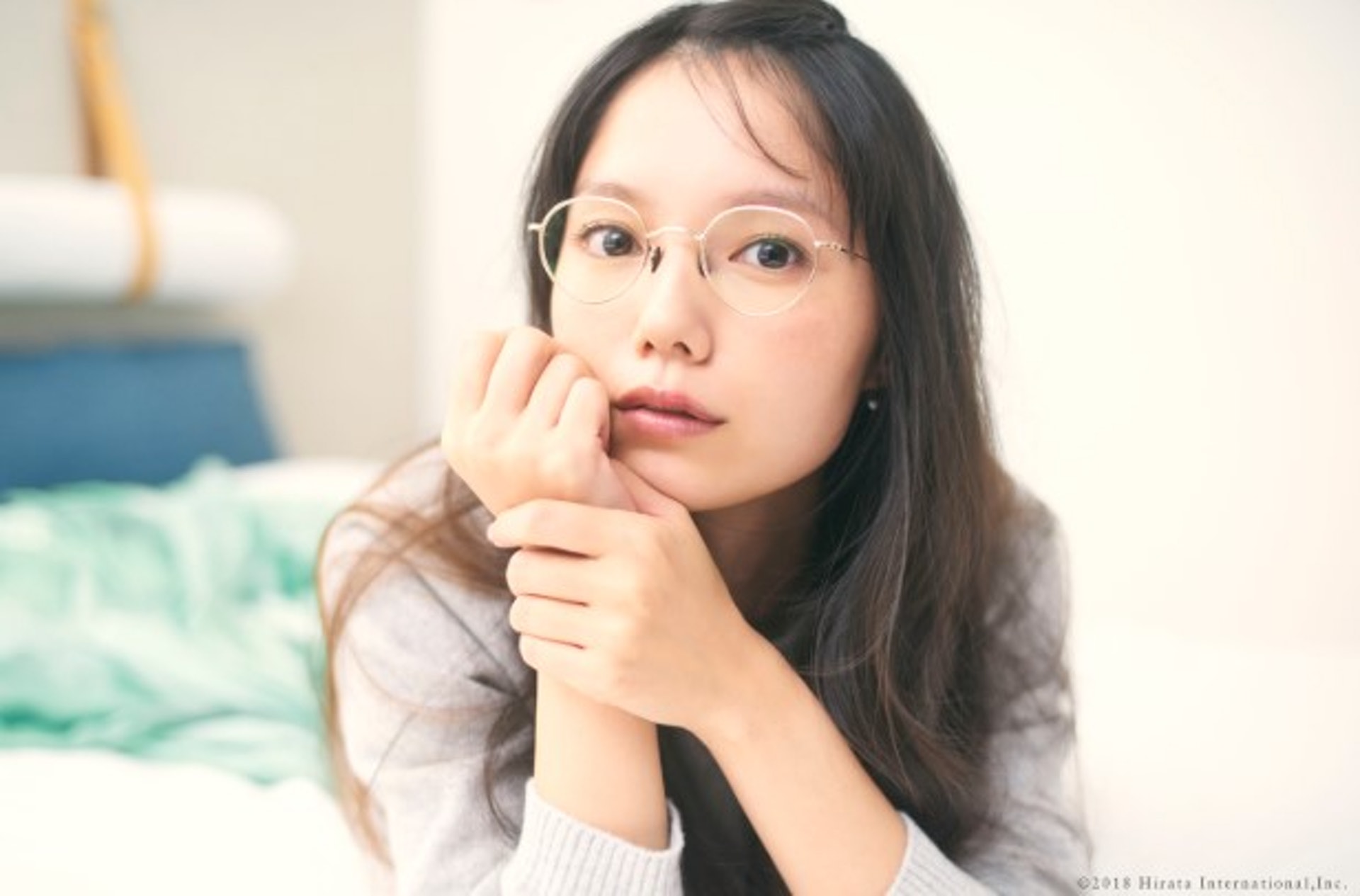 宮崎葵是日本知名的演員,年紀輕輕的她便已經入圍日本電影金像獎最佳女主角三次,不過今年只有34歲的她便已經結過兩次婚了。當時日本傳媒報道她與日本傑尼斯團體「V6」成員岡田准一秘戀6年消息引起了大眾的嘩然。 (aoimiyazaki_jp) 宮崎葵是日本知名的演員,年紀輕輕的她便已經入圍日本電影金像獎最佳女主角三次,不過今年只有34歲的她便已經結過兩次婚了。當時日本傳媒報道她與日本傑尼斯團體「V6」成員岡田准一秘戀6年消息引起了大眾的嘩然。 (aoimiyazaki_jp)