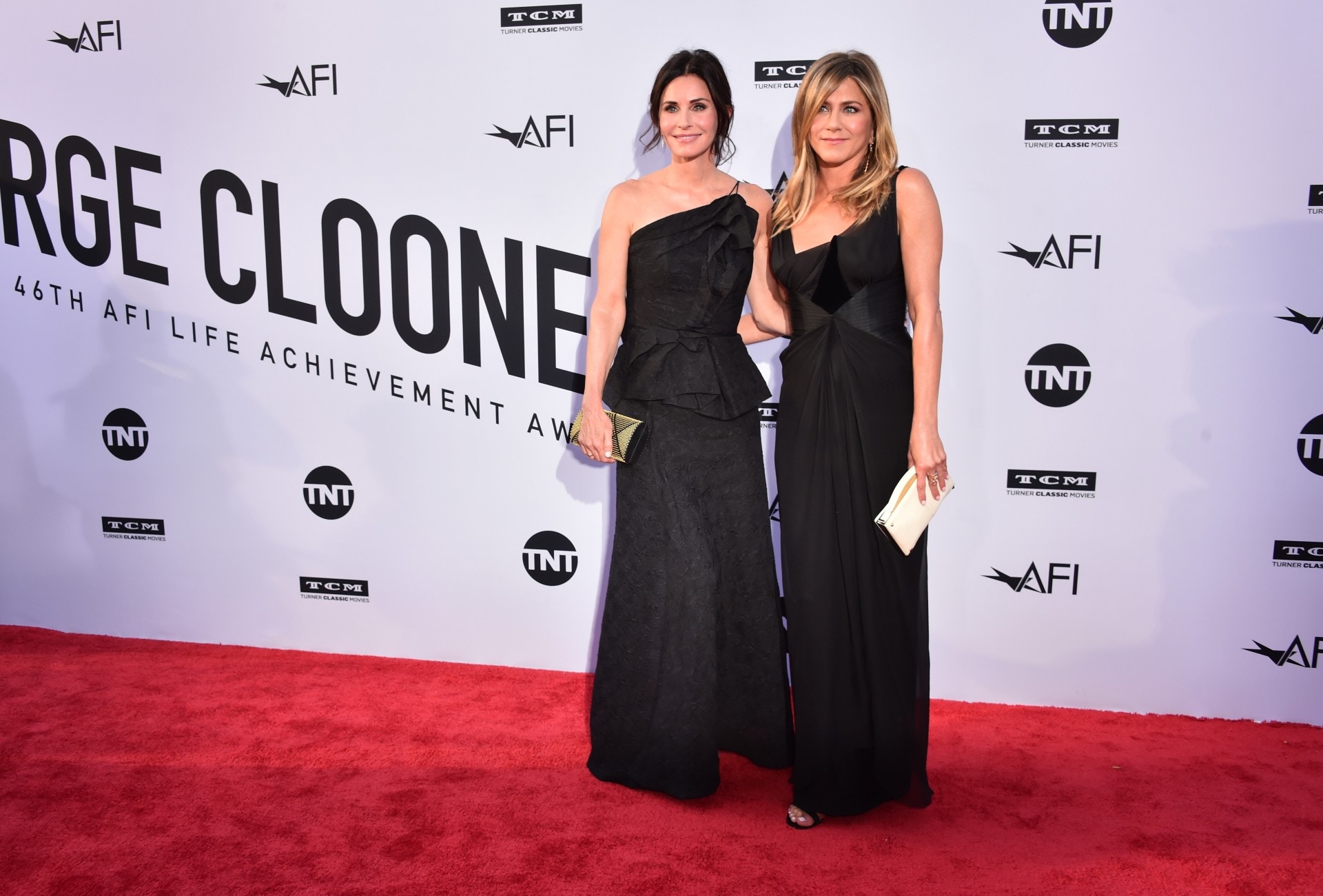 珍妮花安妮斯頓(Jennifer Aniston)與翠妮葛絲(Courteney Cox)。(Getty Images)