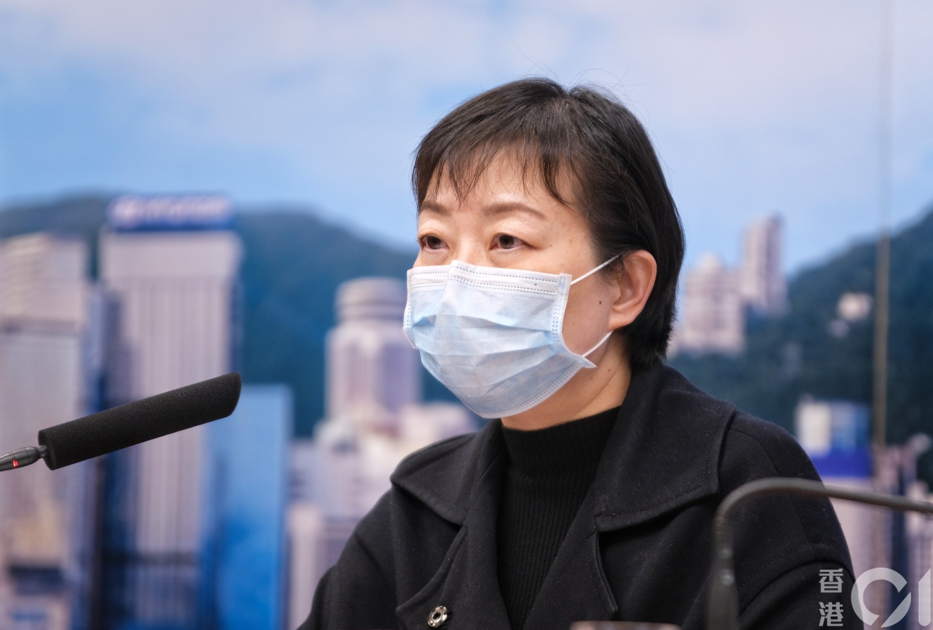 衞生防護中心傳染病處主任張竹君今(28日)表示,強調所有確診者寵物送到漁護署接受檢疫。(羅君豪攝) 衞生防護中心傳染病處主任張竹君今(28日)表示,強調所有確診者寵物送到漁護署接受檢疫。(羅君豪攝)