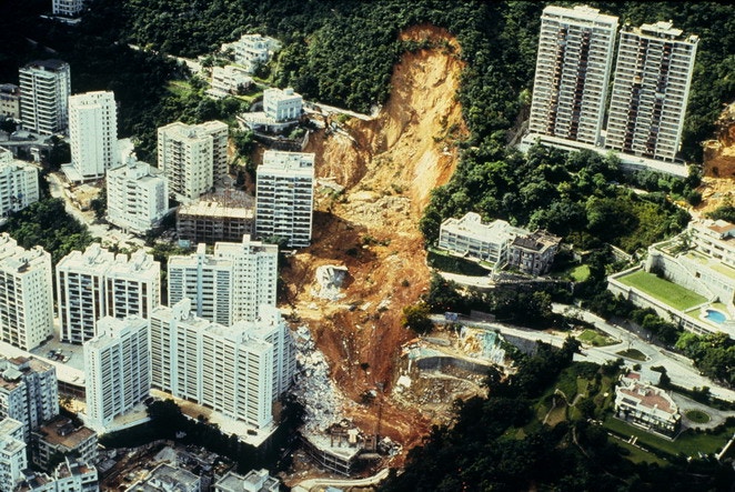 買樓送斜坡 618雨災塌山泥淹雞寮毀旭龢大廈逾百死 香港01 社會新聞