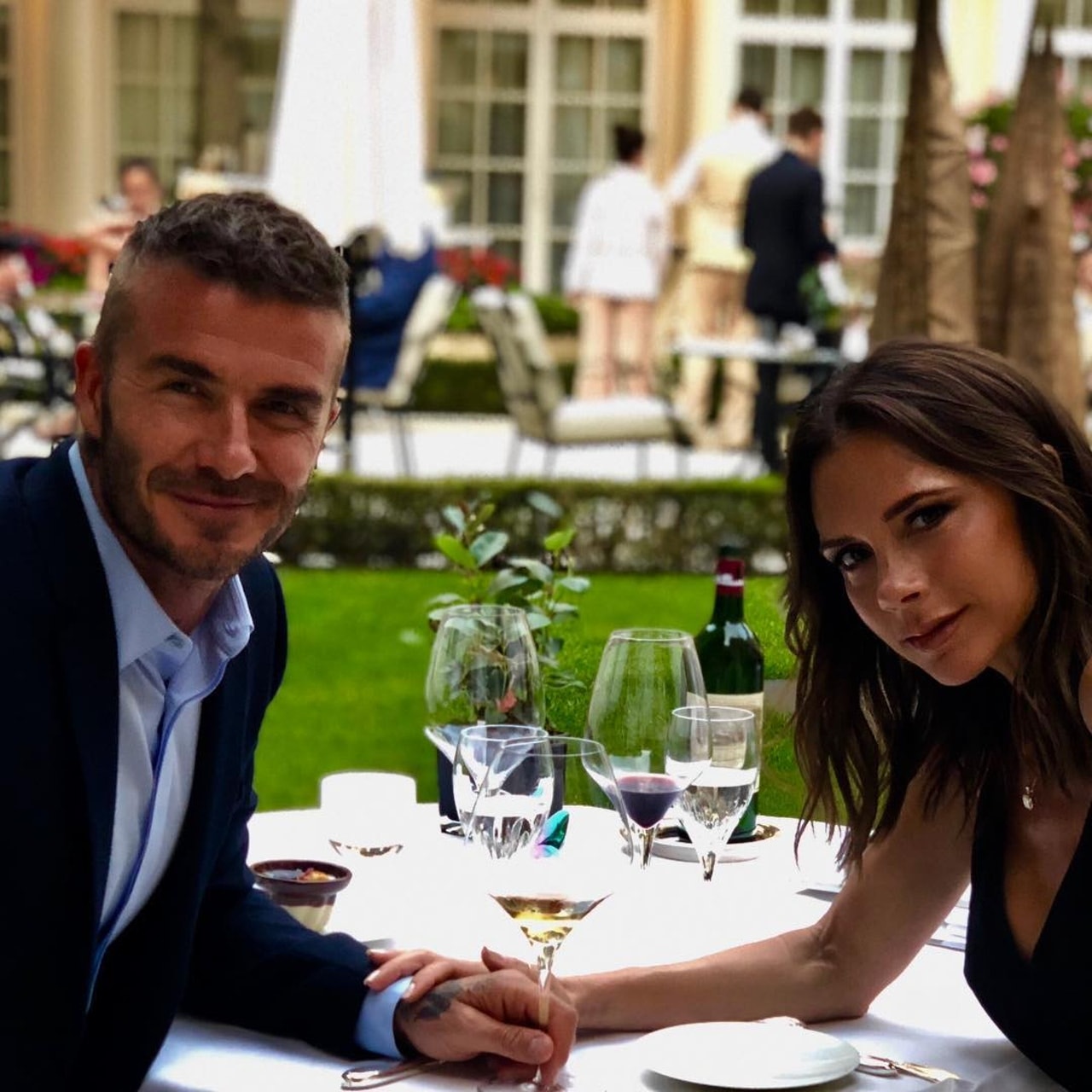 荷里活模範夫妻碧咸與太太Victoria迎來結婚25週年（IG＠victoriabeckham）