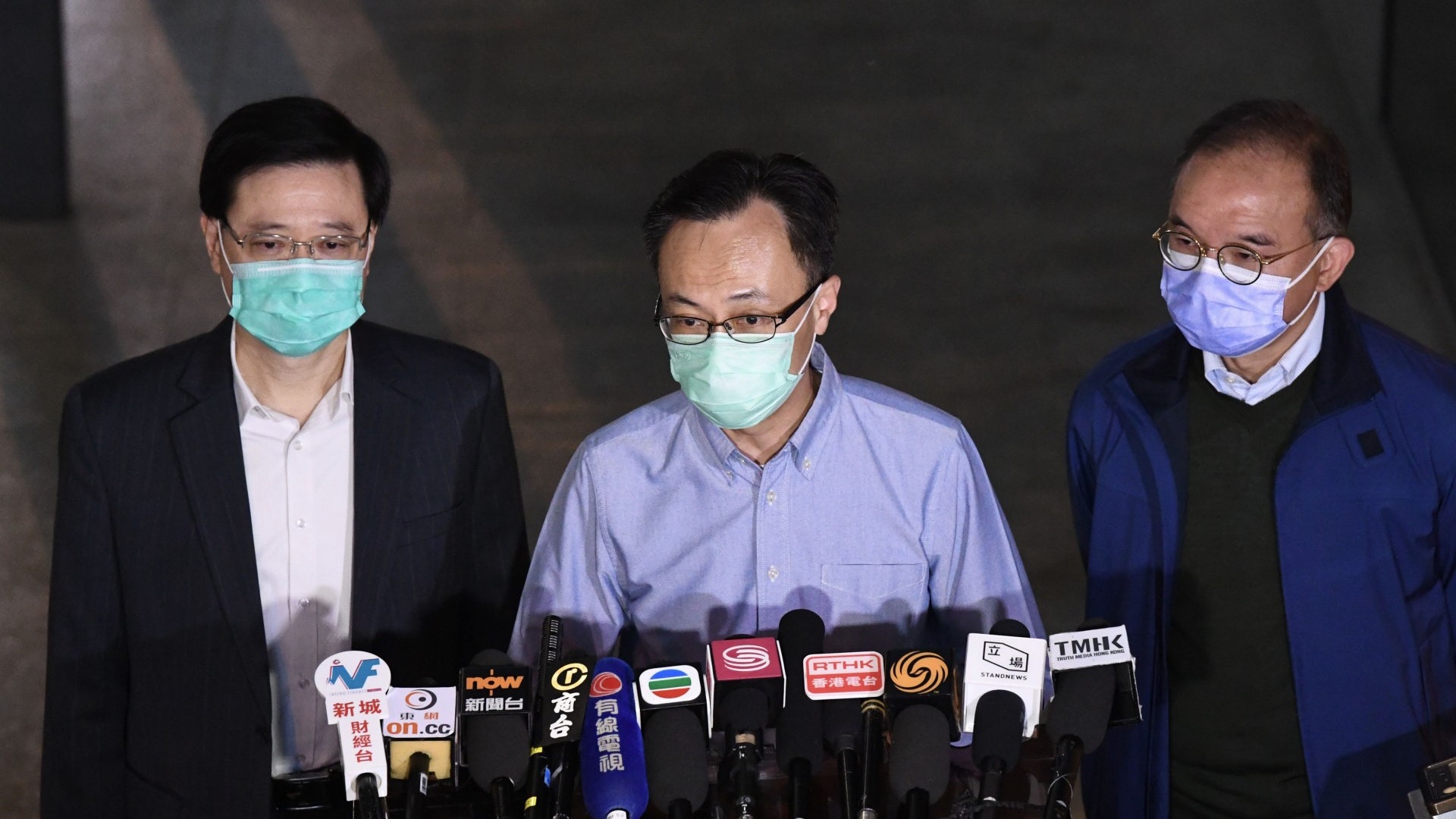 【新冠肺炎】聶德權:兩包機接258名滯武漢港人 11人改主意不回 【新冠肺炎】聶德權:兩包機接258名滯武漢港人 11人改主意不回