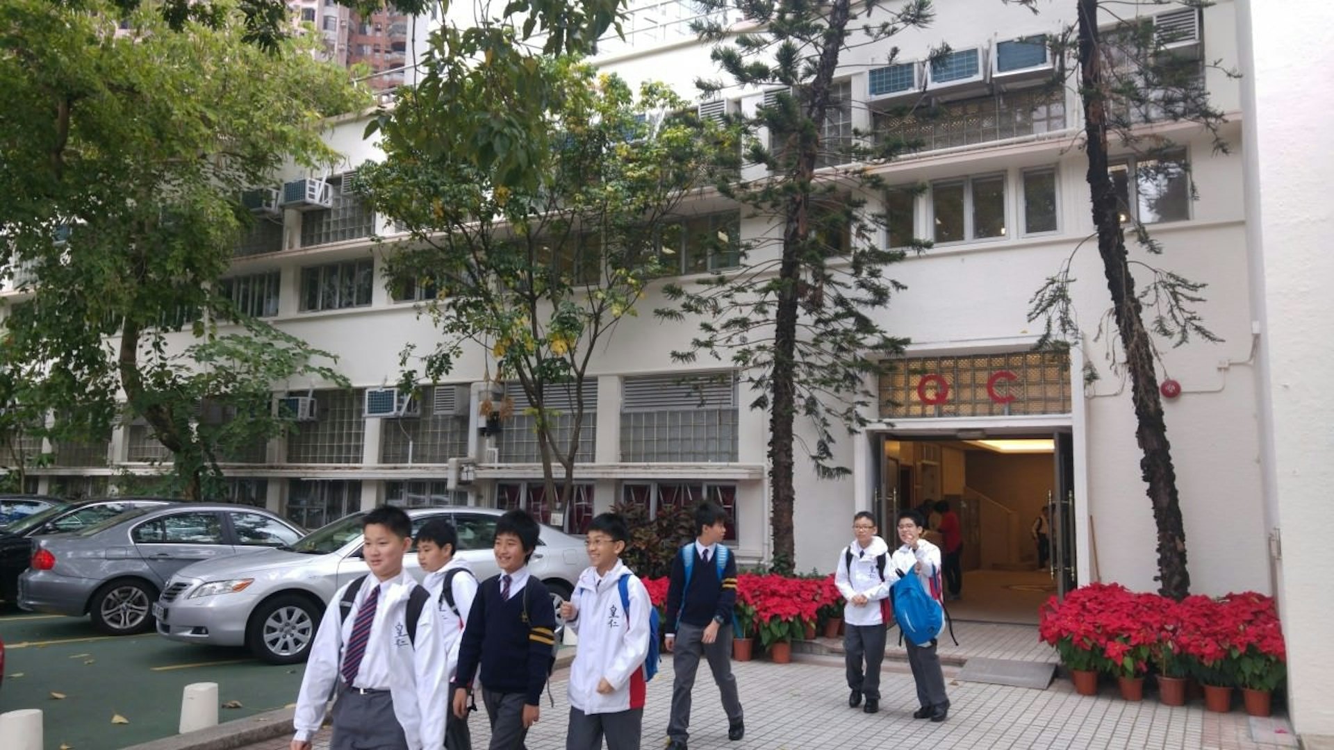 因應復課日子延長,皇仁書院將會順延期終考,又取消試後活動以安排補課。(資料圖片) 因應復課日子延長,皇仁書院將會順延期終考,又取消試後活動以安排補課。(資料圖片)