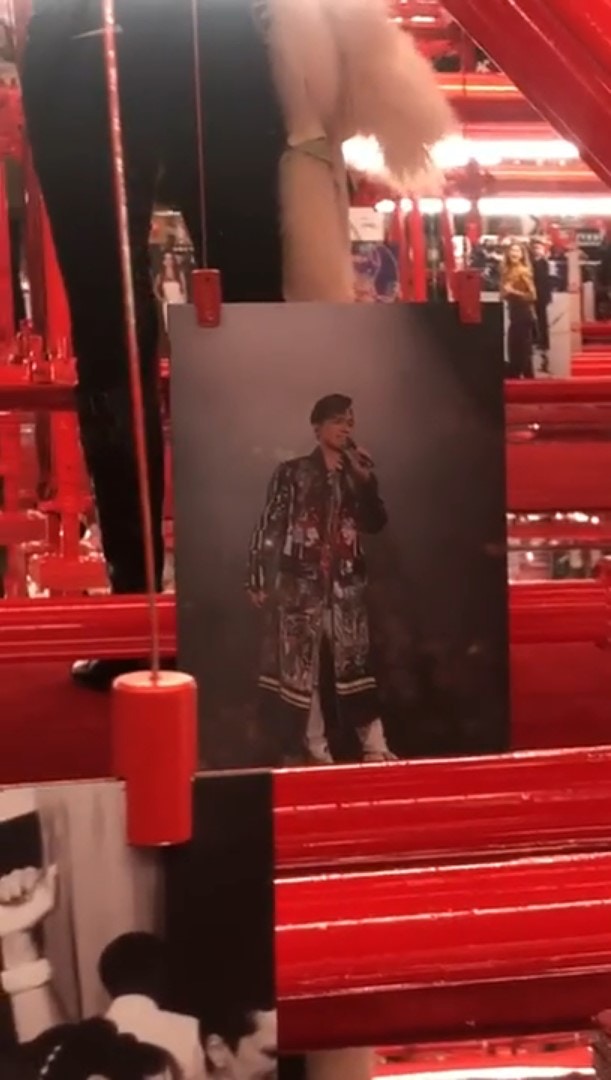 軒仔演唱會照片於Christian Louboutin的巴黎展覽中展出（資料圖片）