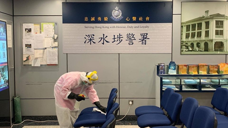 【新冠肺炎】深水埗22歲女警初確診 曾靶場練槍與90名人員有接觸 【新冠肺炎】深水埗22歲女警初確診 曾靶場練槍與90名人員有接觸