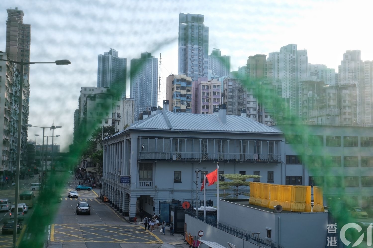 【武漢肺炎】確診女警8同事需入檢疫中心 3人正等候病毒檢測結果