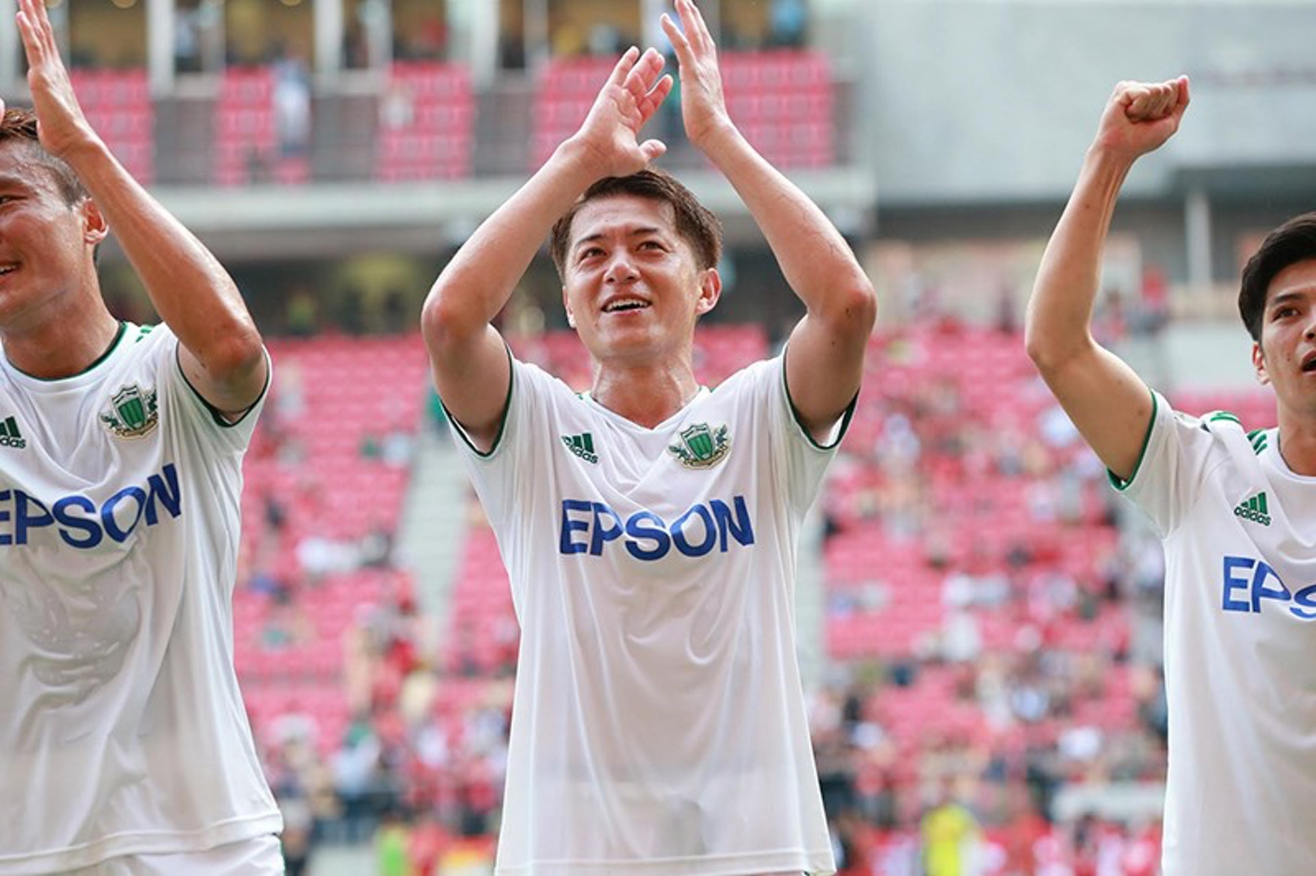 J League 前日本國腳田中隼磨父子對決前妻歷四段婚姻更吸睛 J League 前日本國腳田中隼磨父子對決前妻歷四段婚姻更吸睛