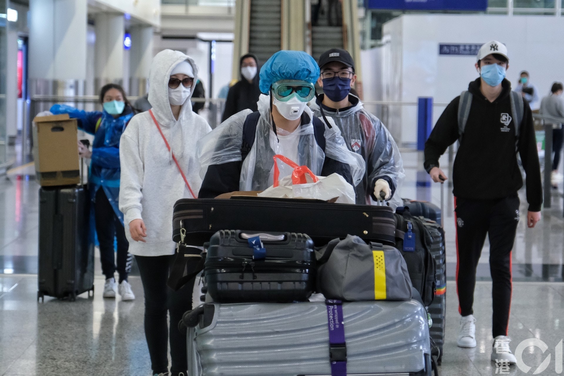 新增的28宗個案中，有25人有外遊，當中13人是留學生。（資料圖片／羅君豪攝）