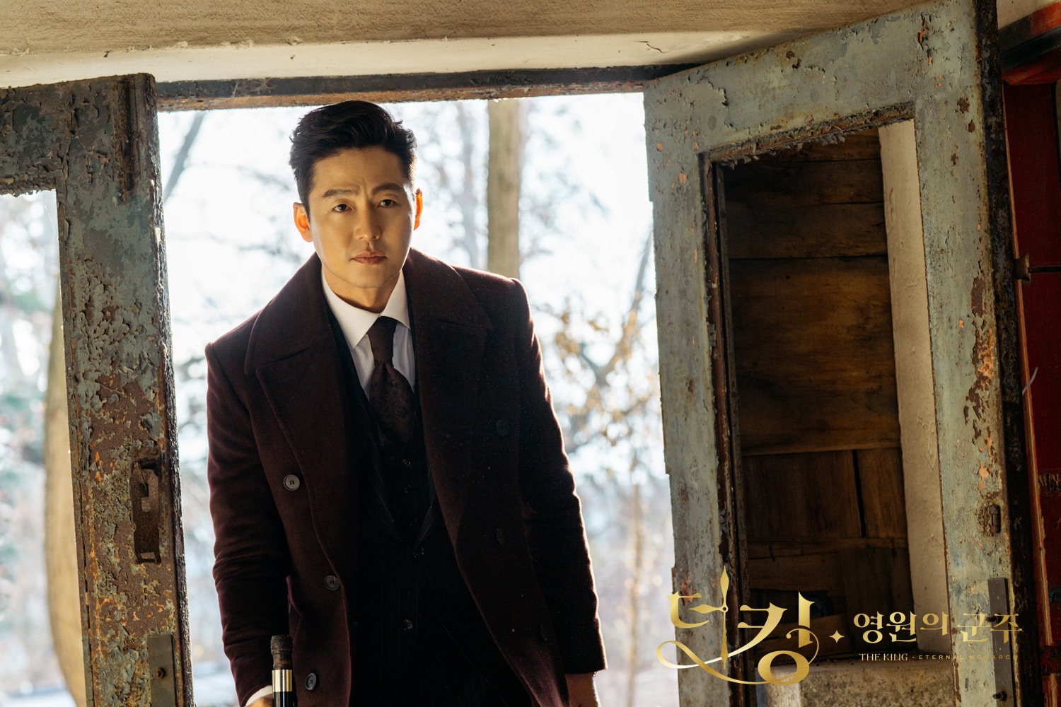 （《The King：永远的君主》剧照）