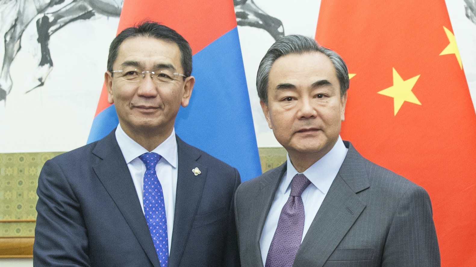 蒙古經濟困難重申中國對西藏主權獲華22億美元「力所能及幫助」