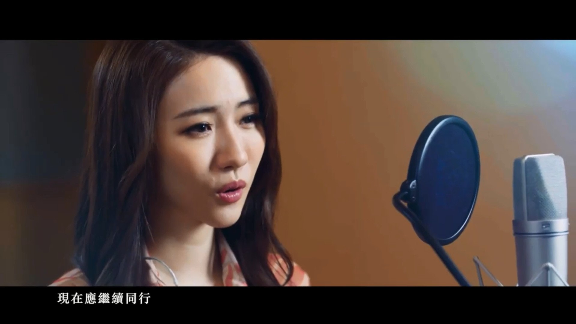 MV由Hana率先現身。(影片截圖) MV由Hana率先現身。(影片截圖)