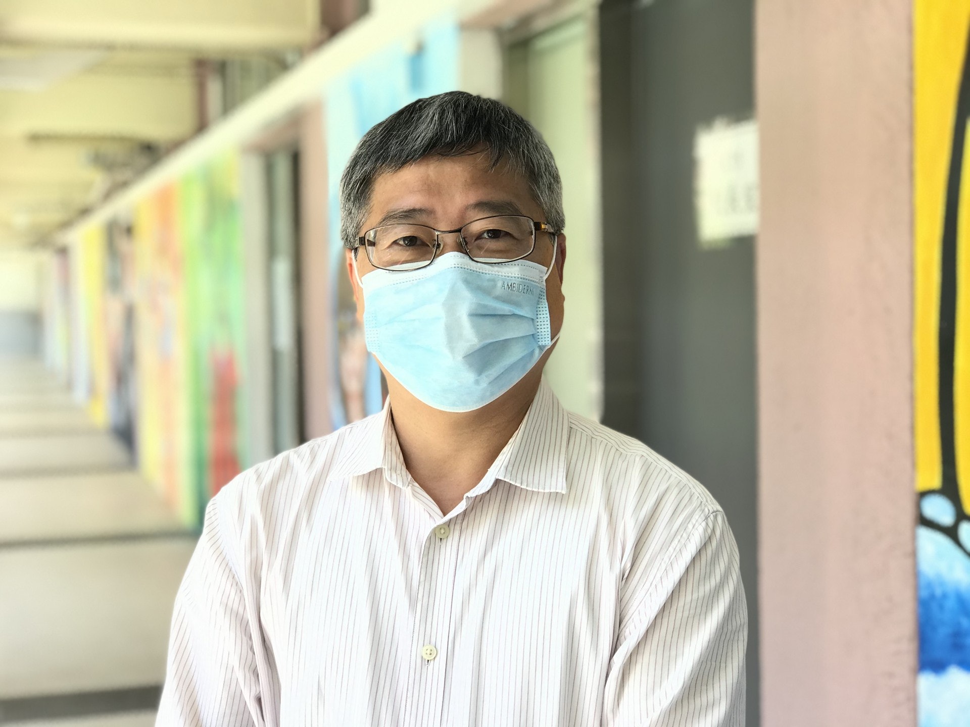 廠商會中學校長麥耀光表示,學校已為復課做好準備,制定復課後的特別措施 。(鄧穎琳攝) 廠商會中學校長麥耀光表示,學校已為復課做好準備,制定復課後的特別措施 。(鄧穎琳攝)