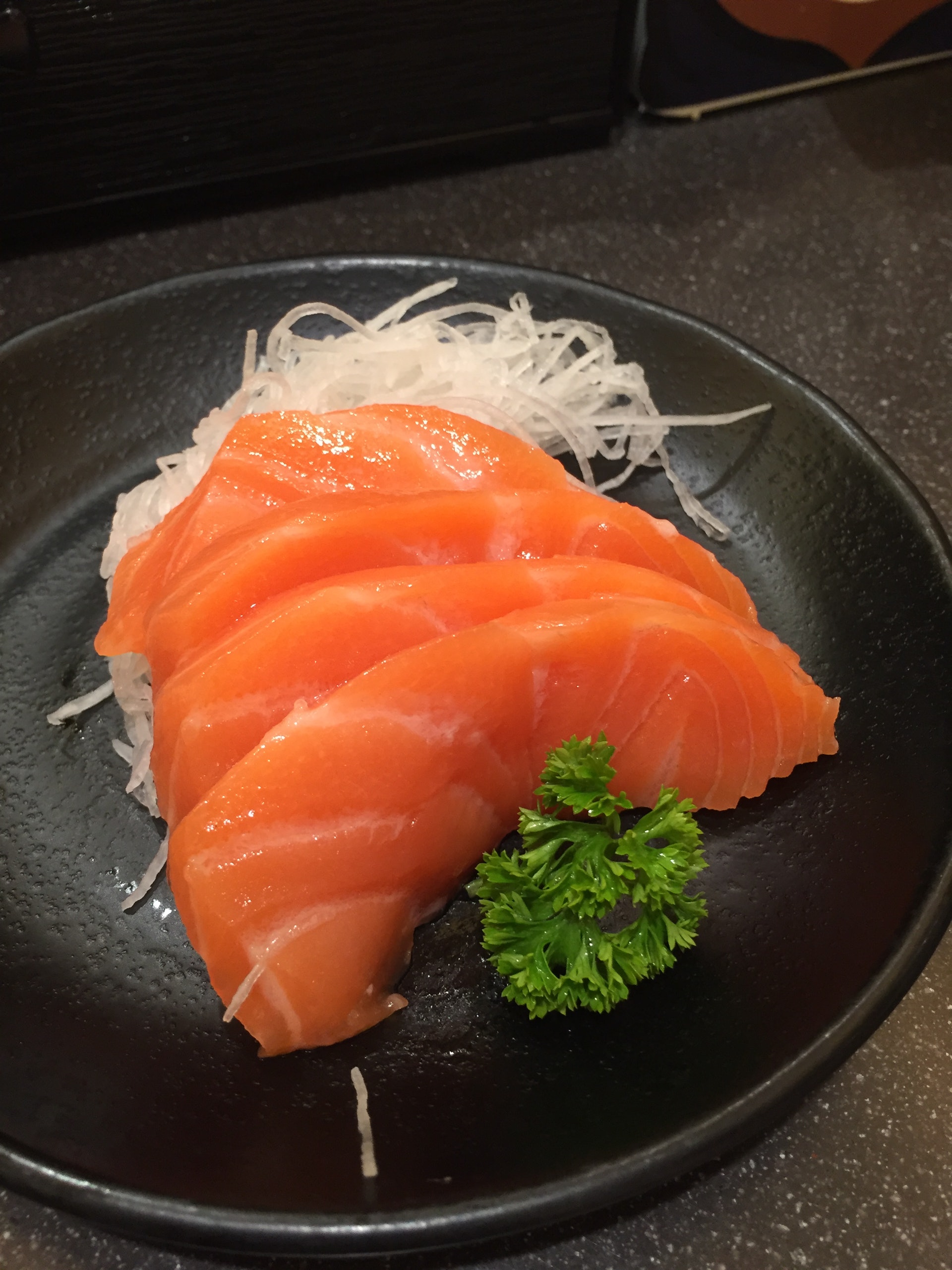 消委會報告指三文魚有蟲快睇安全進食三文魚5個貼士 消委會報告指三文魚有蟲快睇安全進食三文魚5個貼士