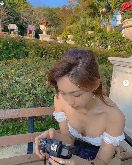 洛兒改名樂宜　IG貼男友視角短片：歡迎來到我的秘密花園【C300美女正妹圖庫 http://bbs2.c300.com.tw】