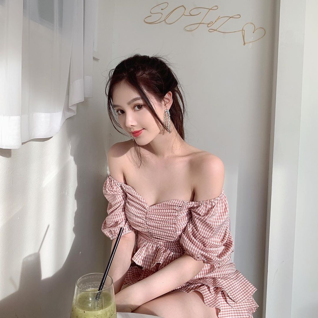 內地瑜伽美女Nicky　完美五官盡現古典美態【C300美女正妹圖庫 http://bbs2.c300.com.tw】