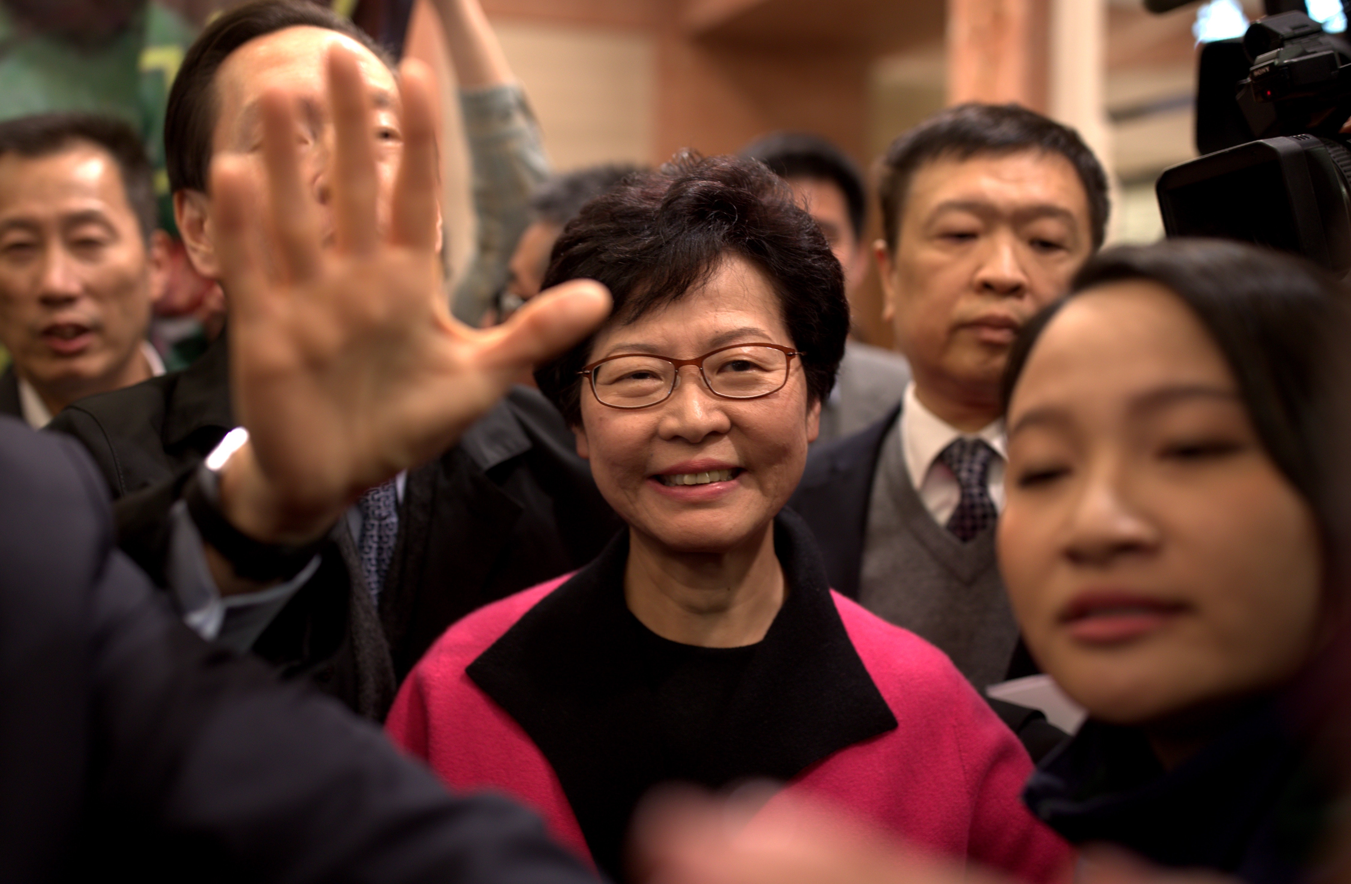 林鄭月娥遞交579份提名，勞工界僅得5票，出版小組、港九區議會等界別錄得「零票提名」。（余俊亮攝）