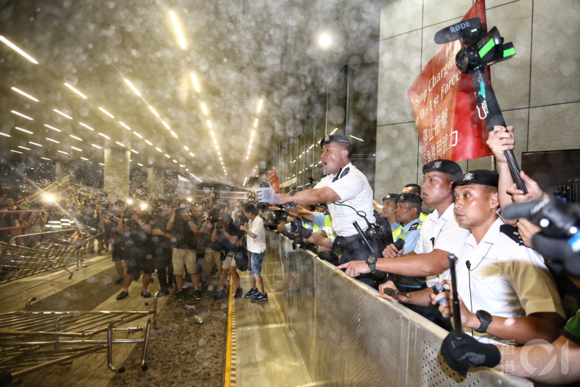 【監警會報告】2019年6月9日,反修例大遊行後衝突。(資料圖片 / 羅君豪攝) 【監警會報告】2019年6月9日,反修例大遊行後衝突。(資料圖片 / 羅君豪攝)