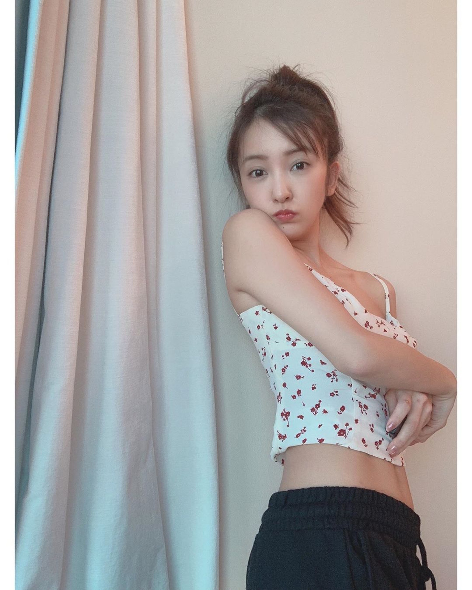 多圖 板野友美ig罕有曬性感相小蠻腰先係網友重點 香港01 即時娛樂 多圖 板野友美ig罕有曬性感相小蠻腰先係網友重點 香港01 即時娛樂