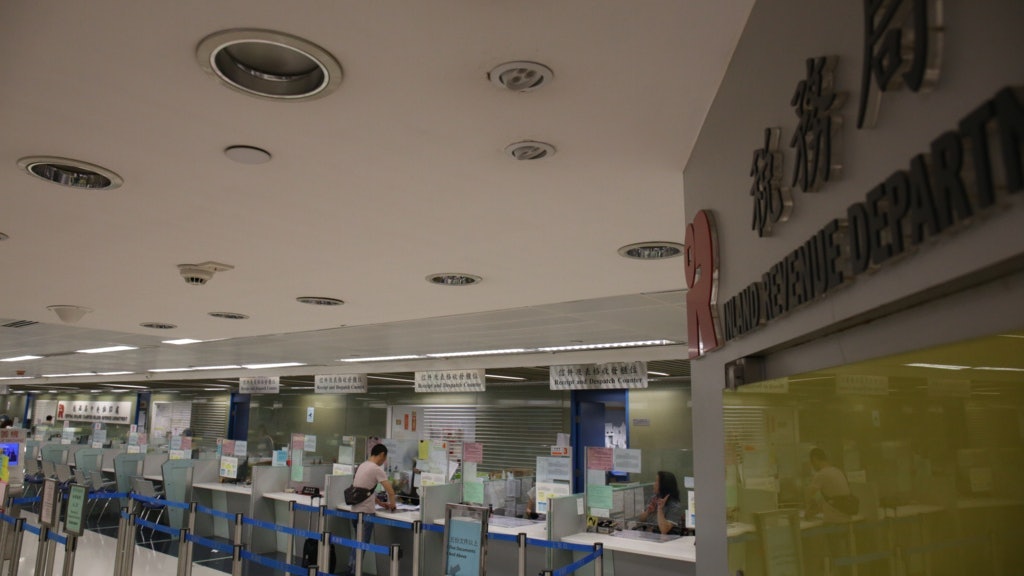 稅務局今日起發出277萬份報稅表 納稅人須於7月2日前交表 稅務局今日起發出277萬份報稅表 納稅人須於7月2日前交表