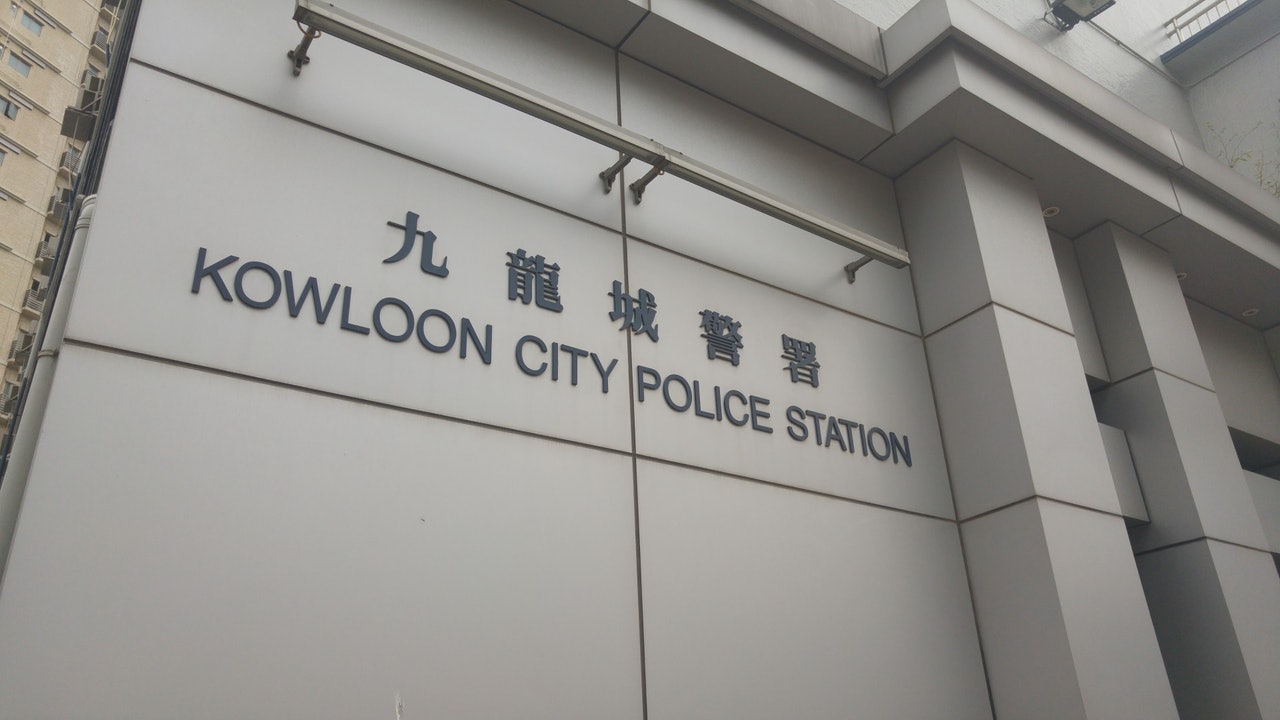 何文田翠林雅軒單位$10萬金器失竊 警拘42歲菲傭