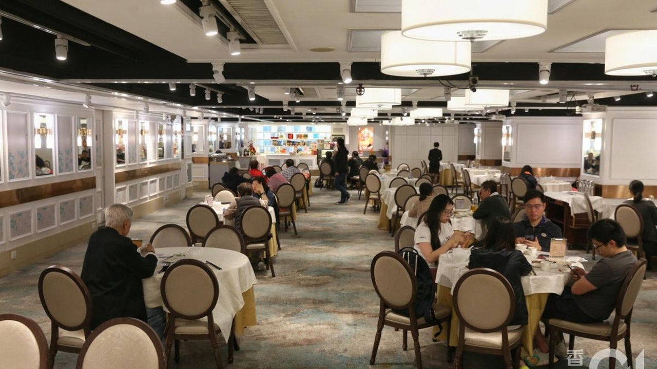 新冠肺炎|疫情趨穩定限聚令將放寬 林鄭:食衛局今午有公布 新冠肺炎|疫情趨穩定限聚令將放寬 林鄭:食衛局今午有公布