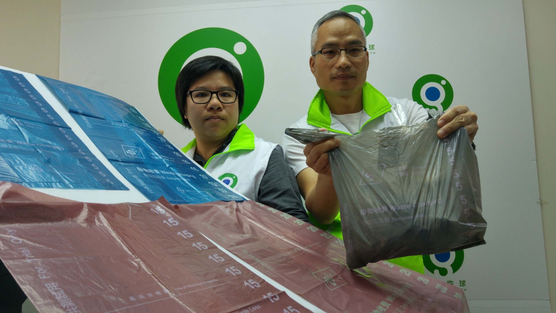 垃圾收費今公布 試驗住戶:廚餘多 配套不足 應設廚餘處理廠 垃圾收費今公布 試驗住戶:廚餘多 配套不足 應設廚餘處理廠