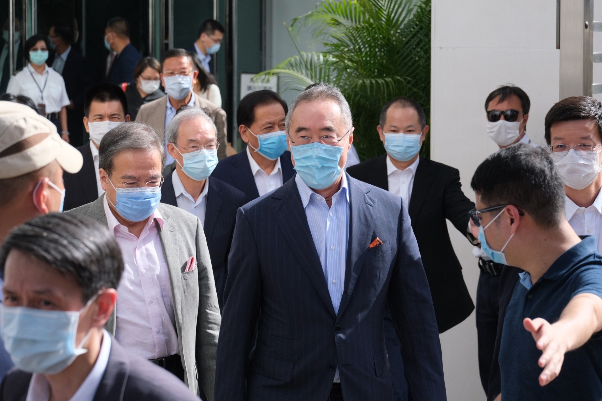 唐英年呼籲市民在條文公開後「細心睇」,以平常心設想國安法如何止暴制亂。(盧翊銘攝) 唐英年呼籲市民在條文公開後「細心睇」,以平常心設想國安法如何止暴制亂。(盧翊銘攝)