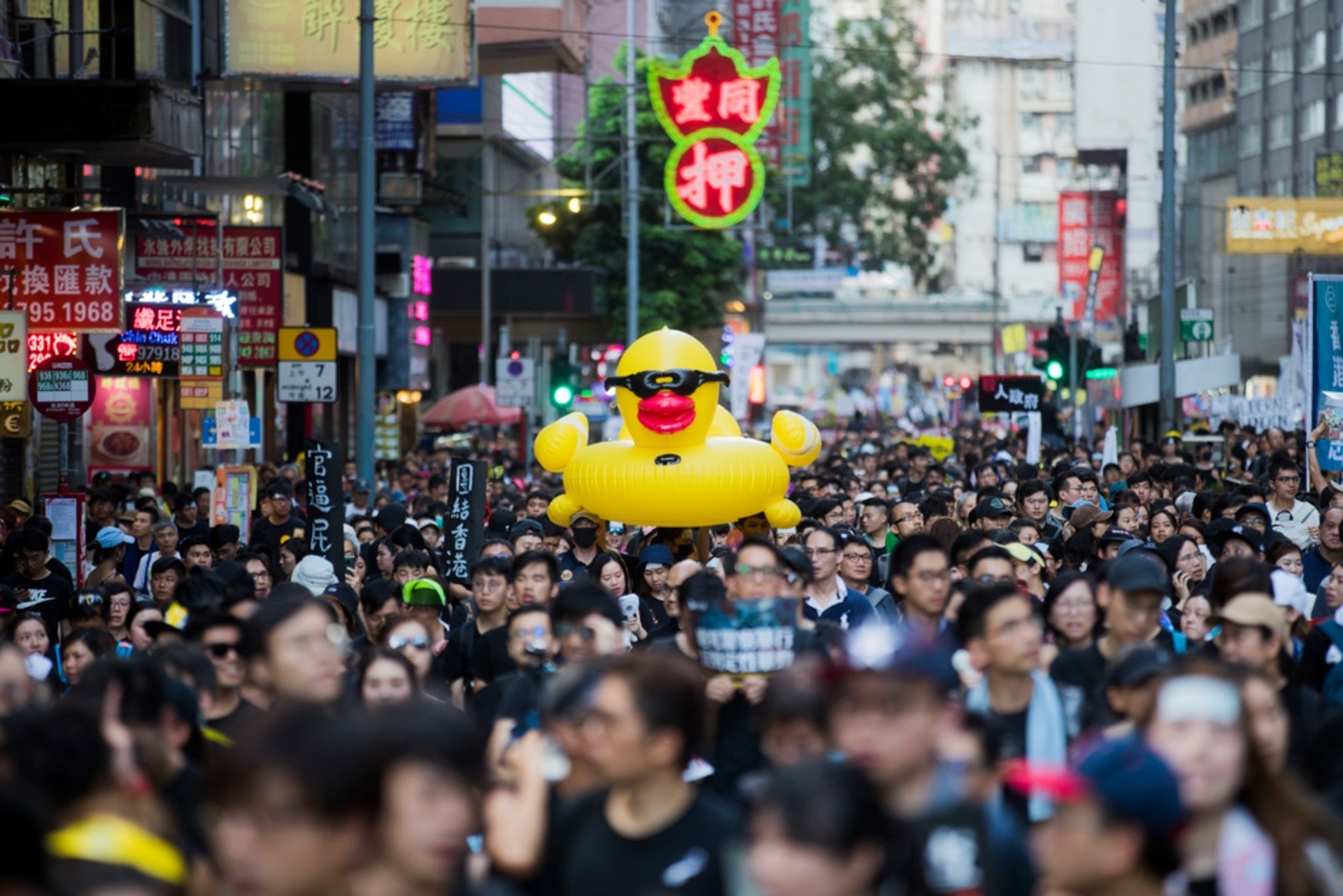 港版國安法｜警方消息：「七一」嚴厲執法　舉港獨旗即違國安法