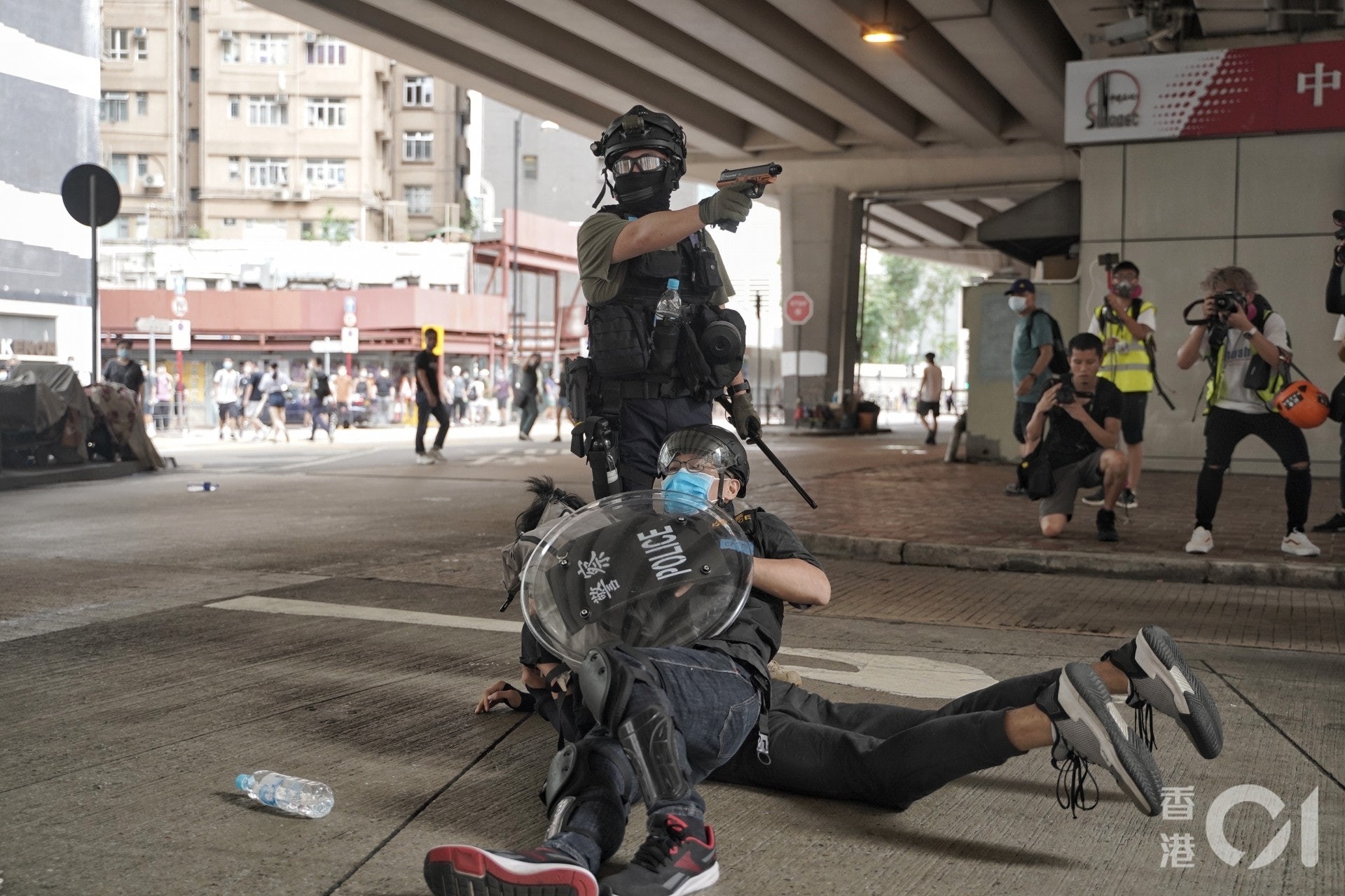 港版國安法｜警新武器胡椒球半自動手槍首亮相　超輕結構軍事可用