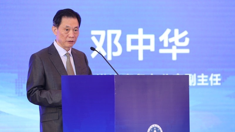 鄧中華提六項治理港澳愛國者要求 真心尊重和維護中共領導 鄧中華提六項治理港澳愛國者要求 真心尊重和維護中共領導