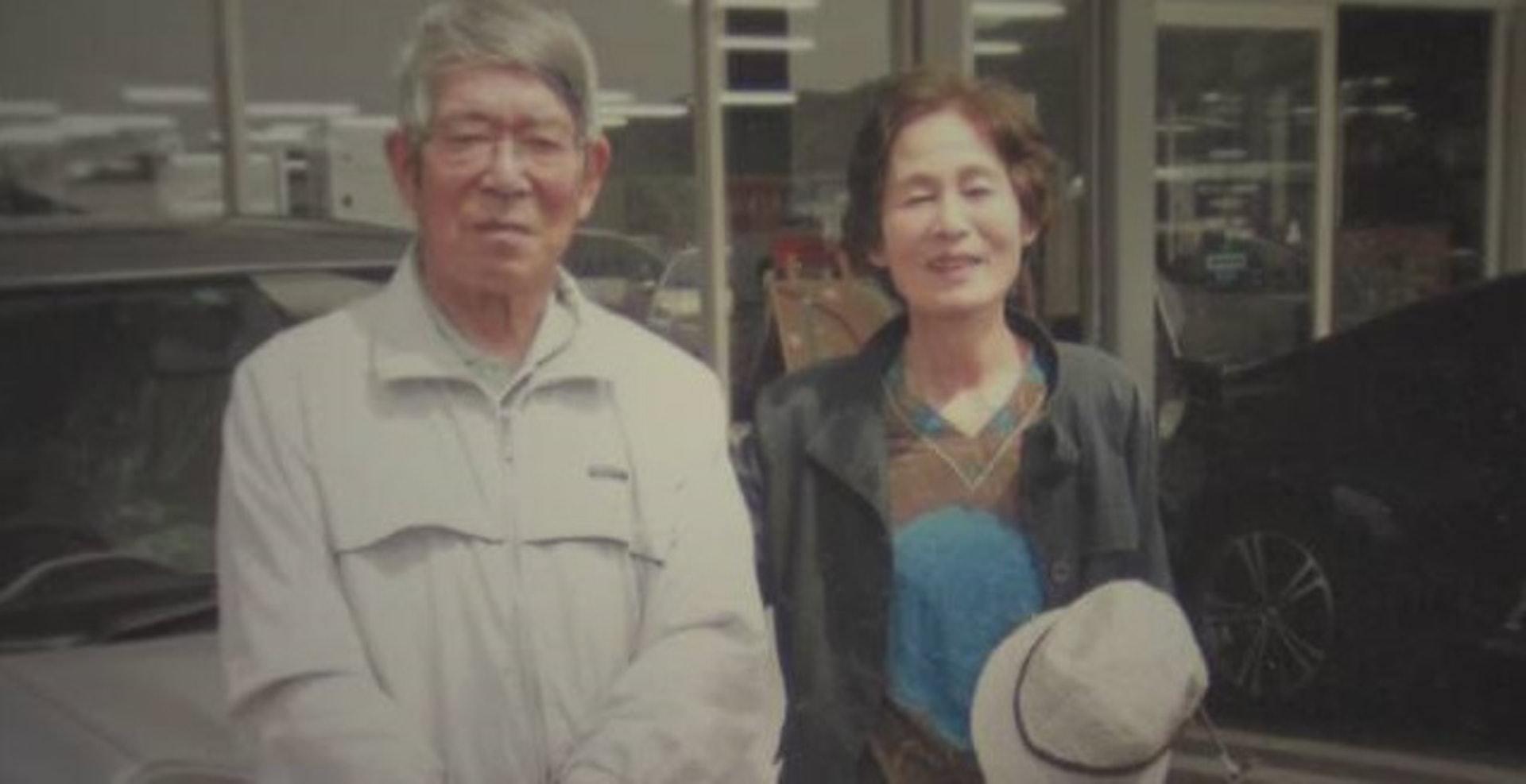 井上三郎和節子在當地是有名的模範夫妻,總是形影不離。(Twitter圖片) 井上三郎和節子在當地是有名的模範夫妻,總是形影不離。(Twitter圖片)