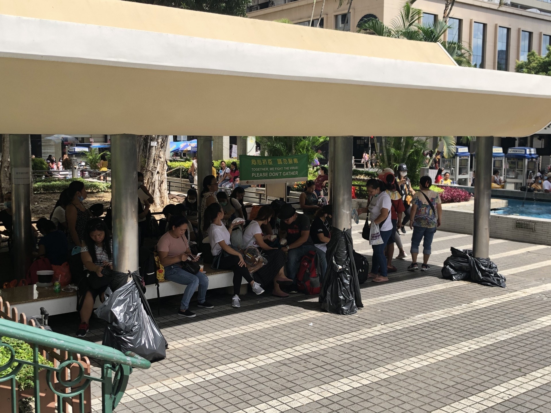 香港僱傭公會主席陳東風認為,是次政府增加200個單位供外傭作檢疫用途是有進步,但整體來說只是「換湯不換藥」對僱主的幫助不大。(馬煒傑攝) 香港僱傭公會主席陳東風認為,是次政府增加200個單位供外傭作檢疫用途是有進步,但整體來說只是「換湯不換藥」對僱主的幫助不大。(馬煒傑攝)