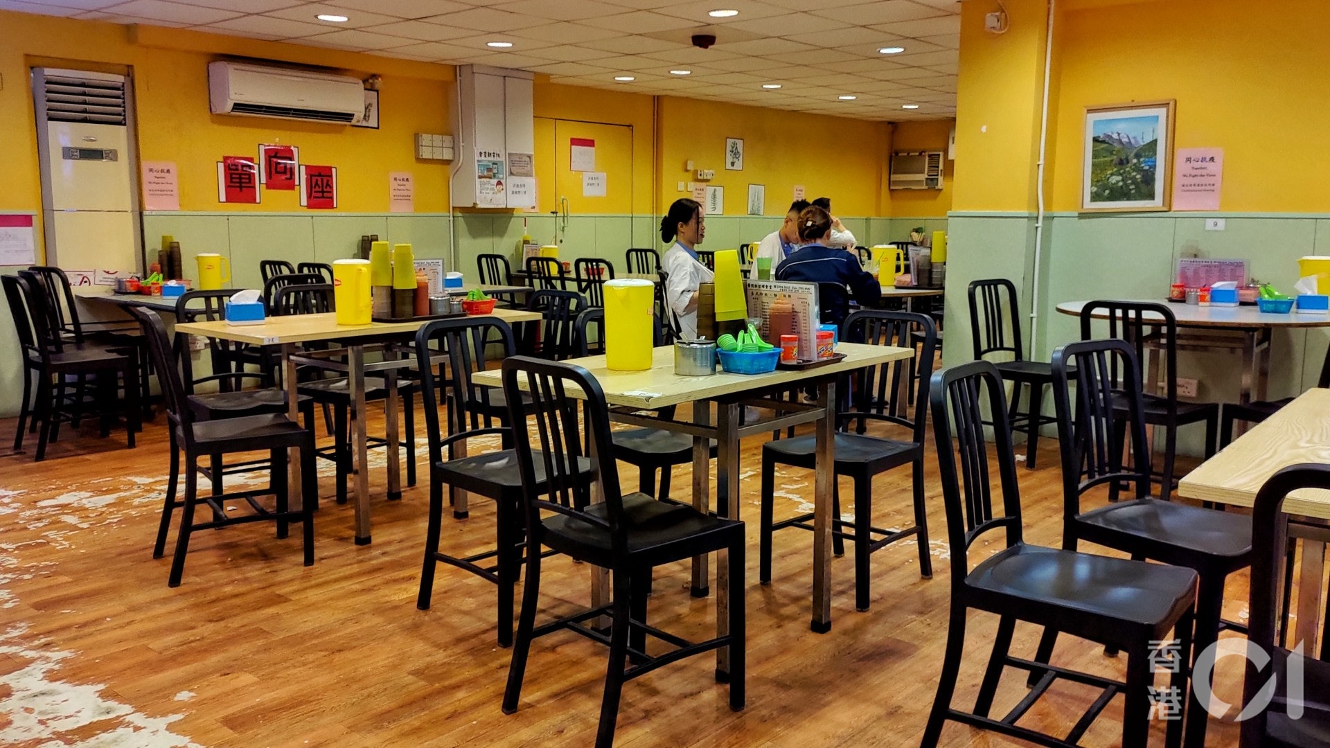 新冠肺炎|食肆晚市禁堂食醫院、警署等紀律部隊餐廳豁免 新冠肺炎|食肆晚市禁堂食醫院、警署等紀律部隊餐廳豁免