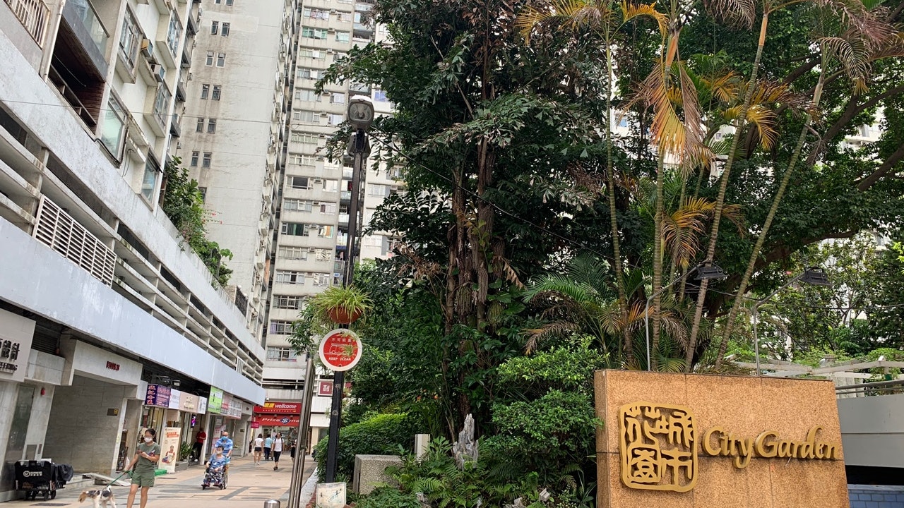 新冠肺炎|北角城市花園8座一居民初確診 今早送院入深切治療部 新冠肺炎|北角城市花園8座一居民初確診 今早送院入深切治療部