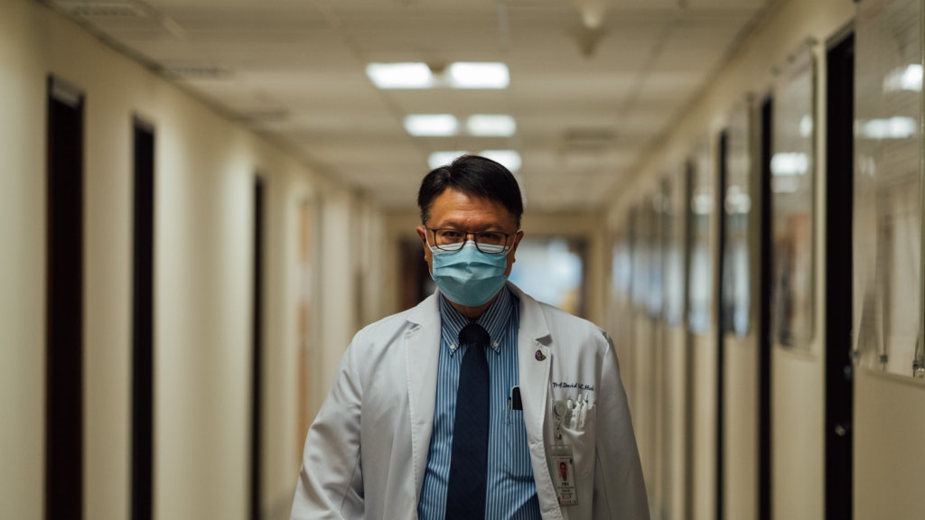 新冠肺炎|許樹昌:第三波源頭或豁免檢疫者 無限制出社區風險大 新冠肺炎|許樹昌:第三波源頭或豁免檢疫者 無限制出社區風險大
