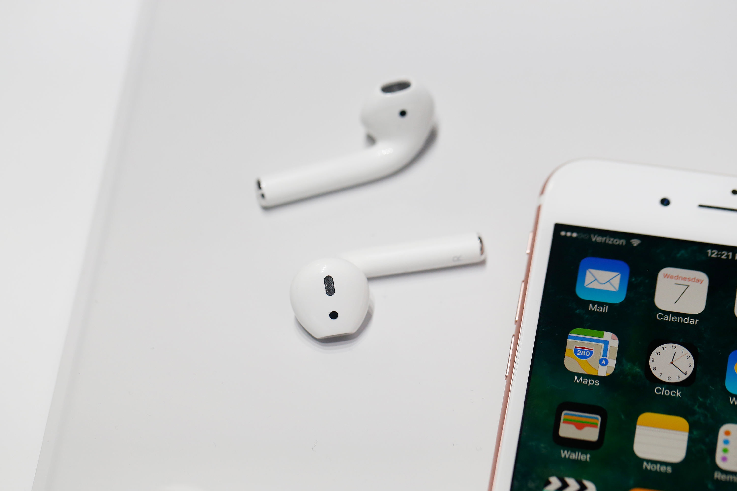 iOS 10.3更新Find My AirPods及APFS追加　記得備份再升級