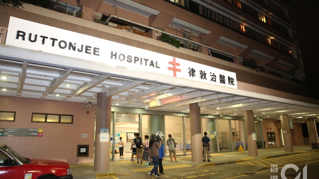 新冠肺炎|確診79歲老婦曾到律敦治醫院照腸鏡 8人須隔離 新冠肺炎|確診79歲老婦曾到律敦治醫院照腸鏡 8人須隔離