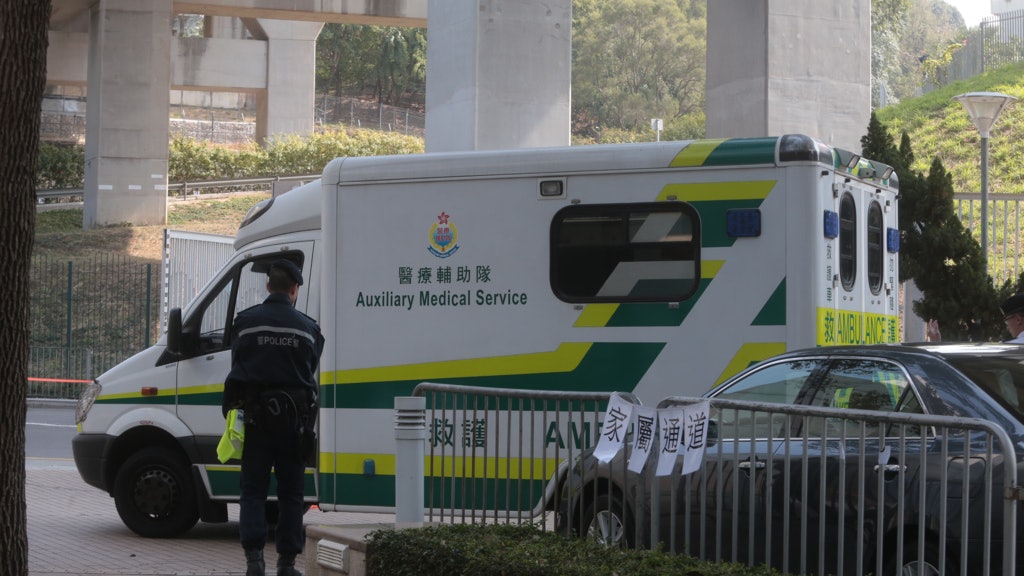 新冠肺炎|醫療輔助隊員確診 曾到石硤尾中心訓練 20人同慶生日 新冠肺炎|醫療輔助隊員確診 曾到石硤尾中心訓練 20人同慶生日